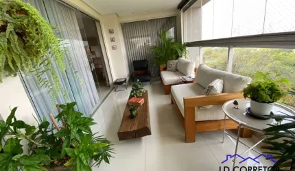 Residência de Luxo no Setor Marista, Goiânia-GO  3 Quartos, 3 Suítes, 3 Salas, 5 Banheiros  208m²  Vista para o Parque Areião  Condomínio Exclusivo - City Hall Park Residence.