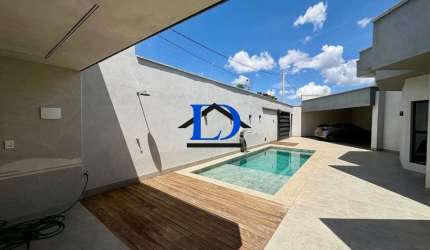 Imperdível: Casa à venda em Goiânia-GO, Parque das Flores - 3 quartos, 1 suíte, 2 salas, 3 banheiros, 2 vagas, 218m².