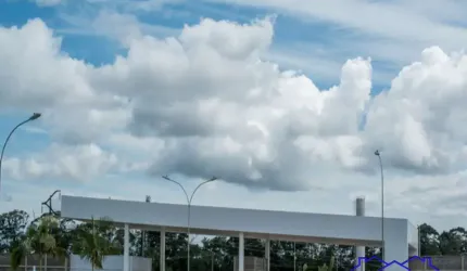 Casa de alto padrão à venda em condomínio no Conjunto Residencial Storil em Aparecida de Goiânia - 3 quartos, 3 suítes, 2 salas, 4 banheiros, 2 vagas de garagem, 166,18 m².