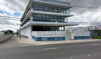 Prédio Comercial Novo na Avenida Coronel Teixeira- Ponta Negra
