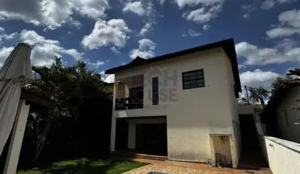 Casa no Residencial 9 Alphavile com 4 Suítes e 1 Dependência, Piscina e 4 Vagas