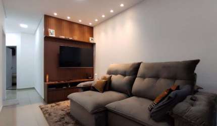 CASA COM 125M² DE ÁREA CONSTRUÍDA COM 3 DORMITÓRIOS SENDO 1 SUÍTE NO BAIRRO JARDIM MARAMBAIA EM JUNDIAÍ - SP