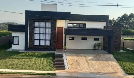 CASA COM 340 M² DE ÁREA CONSTRUÍDA E 1000 M² DE TERRENO COM 3 SUÍTE, NO CONDOMÍNIO TERRAS DO CAXAMBU EM JUNDIAÍ SP