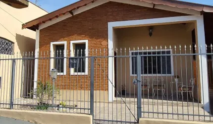 CASA COM 172M² COM 3 DORMITÓRIOS SENDO 1 SUÍTE E EDÍCULA NA VILA SÃO PAULO EM JUNDIAÍ-SP