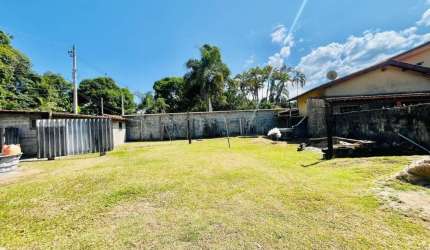 Casa para Venda em São Sebastião, Boraceia, 1 dormitório, 1 banheiro, 8 vagas