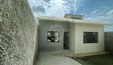 Casa com 2 dormitórios à venda no Pousada das Rosas