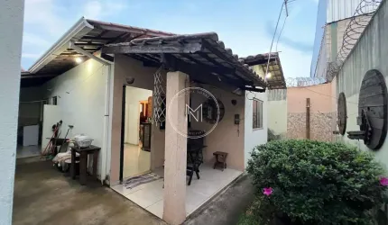 Casa com 2 dormitórios à venda no Novo Horizonte