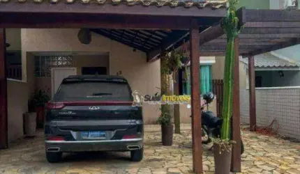 Casa com 3 dormitórios à venda, 136 m² por R$ 690.000 - Granja dos Cavaleiros - Macaé/RJ