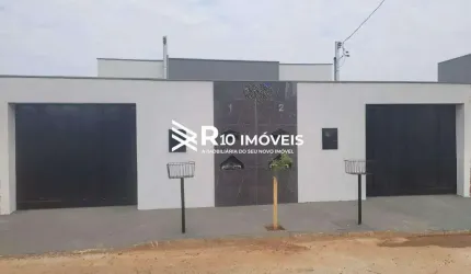 CASA LARANJEIRAS NOVA MEIO LOTE. EXCELENTE LOCALIZAÇÃO.