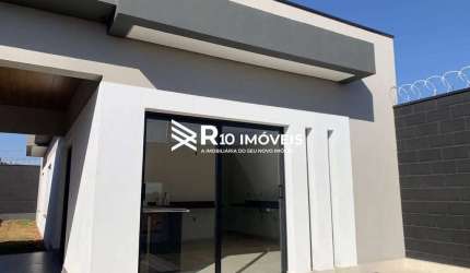 Casa à venda, 3 quartos, 1 suíte, 3 vagas - Bairro LOTEAMENTO PORTAL DO VALE II, Uberlândia MG