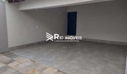 Casa à venda, 3 quartos, 1 suíte, 2 vagas - Bairro TABAJARAS, Uberlândia MG