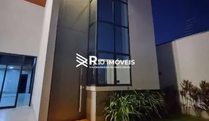 Casa à venda, 3 quartos, 3 suítes, 2 vagas - Bairro PRAÇA ALTO UMUARAMA, Uberlândia MG