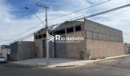 Galpão para aluguel, 4 vagas - Bairro MARTA HELENA, Uberlândia MG