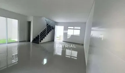 Sobrado à venda no Xaxim