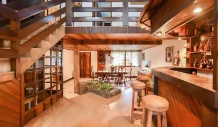 Casa à venda no Ahú