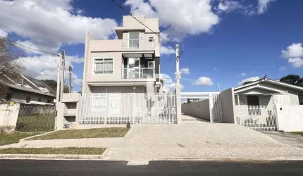 Sobrado à venda no Xaxim
