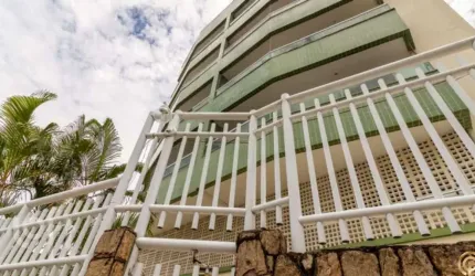 Apartamento de 104m², 3 quartos, 1 vaga, varanda, andar baixo, Play com churrasqueira, no Pechincha - Jacarepaguá
