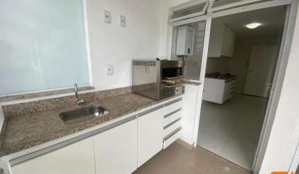 Apartamento com Varanda Gourmet com churrasqueira, 70m², Vaga e um Resort completo com ônibus para o Metrô Barra, no Recreio.