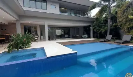 Casa de Alto Padrão, moderna, 760m² no Del Lago, 4 suítes, closet e um lindo Lazer