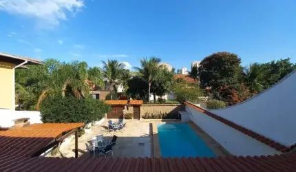 Casa Duplex, condomínio Santa Marina, 4 quartos, lazer privativo e localização nobre perto do Rio Design Shopping.