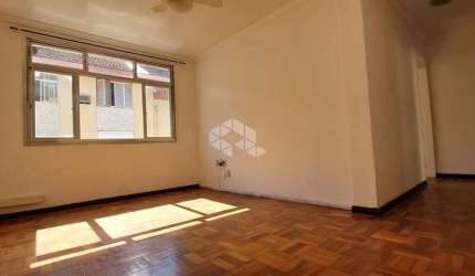 APARTAMENTO DE 2 QUARTOS DESOCUPADO