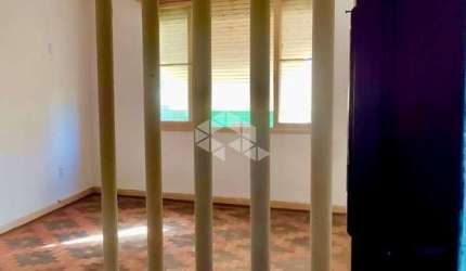 Apartamento 03 dormitórios e 02 banheiros no bairro São João