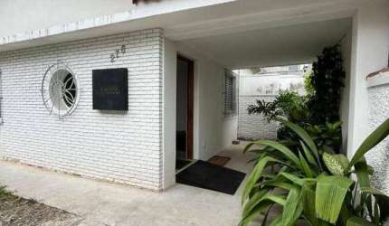 Casa Comercial , 4 salas - Cozinha - Vila Adyana