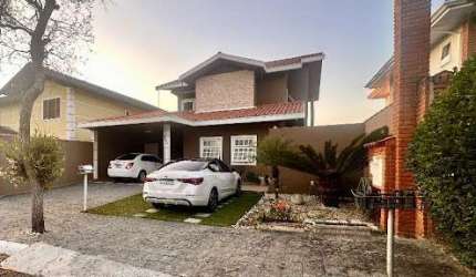 Casa com 4 dormitórios à venda, 201 m² por R$ 1.800.000,00 - Condomínio Portal da Serra - São José dos Campos/SP