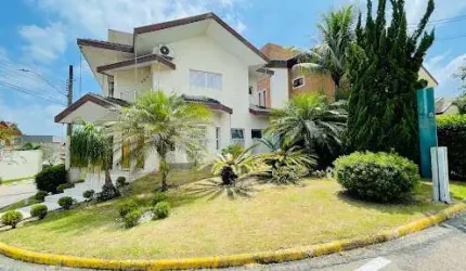 Casa com 3 dormitórios à venda, 240 m² por R$ 2.200.000,00 - Villa Branca - Jacareí/SP