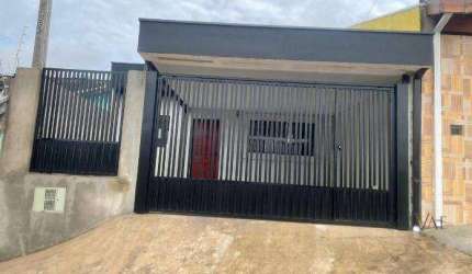 Casa à Venda no Jardim Santa Júlia com 3 Dormitórios (1 Suíte