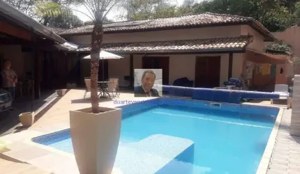 Vende-se CASA TÉRREA 5 dorm, sendo 1 Suíte, Cond. Vila Verde. PORTEIRA FECH