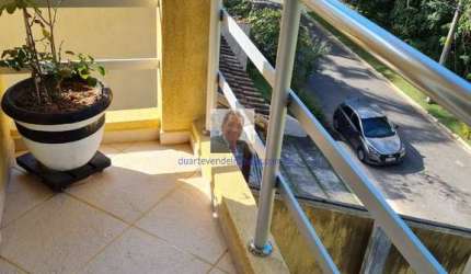 Vende-se Linda Casa, 3 Dorm, Condominio Vila Verde – Transurb