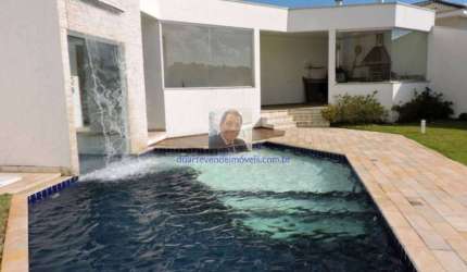 Vende-se Casa no Condomínio SP II - Arq. moderna! 4 sts, lazer completo!