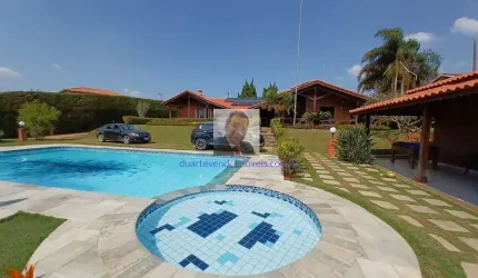Vende-se Linda Casa Chácara, no Cond. Porta do Sol, km 63 da Castelo Branco