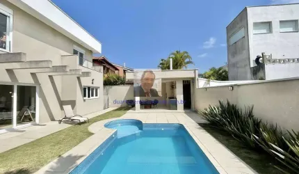 Vende-se Casa no Cond SP II - Moderna e impecável, 4 suítes, escritório, la