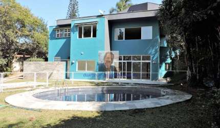 Aluga-se ou Vende-se Casa no Cond. Parque Primavera - 3 mil m² de terreno,