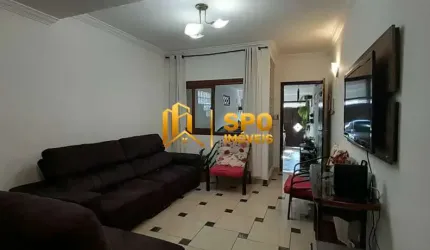 Sobrado com 3 Quartos, 1 Suíte, 2 Vagas, 170 m² por R$ 742.000