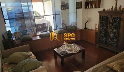 Casa com 3 Quartos com Varanda, 1 Suíte, 3 Vagas, Churrasqueira e Pomar - Vila Sônia/SP