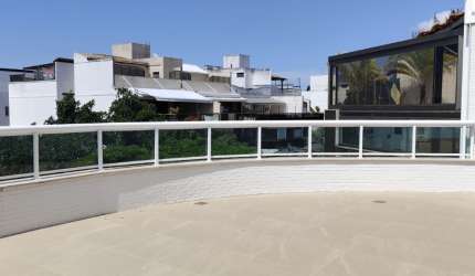 Cobertura linear com 180 m², 3 suítes e 3 vagas no Recreio dos bandeirantes - RJ.