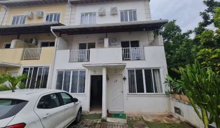Casa triplex com 04 quartos em condomínio na Taquara - Rio de Janeiro/RJ