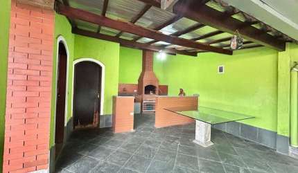 Casa  à venda no Centro de Carapicuíba/SP - Ao Lado da Estação !