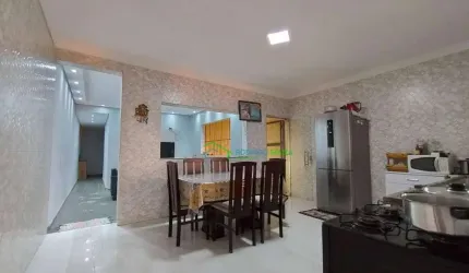 Casa com 2 dormitórios à venda, 203 m² por R$ 720.000,00 - Parque Santa Teresa - Carapicuíba/SP