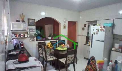 Casa à venda no Centro de Carapicuíba/SP - com 3 Quartos.