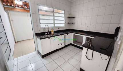 Casa á venda no Condomínio Center Village, Jardim Veloso, Carapicuíba/SP