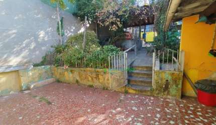 Terreno à venda no Centro de Carapicuíba/SP