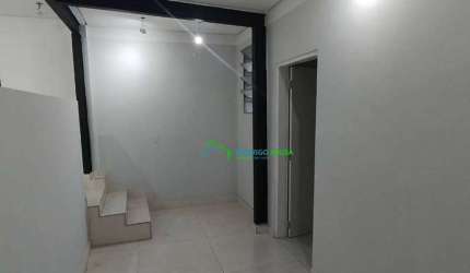 Casa com 3 dormitórios para alugar, 60 m² por R$ 1.600/mês - Vila Dirce - Carapicuíba/SP