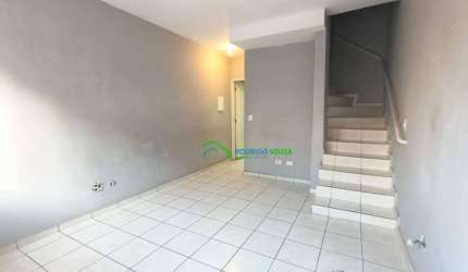 Casa com 2 dormitórios à venda, 80 m² por R$ 295.000,00 - Vila Veloso - Carapicuíba/SP