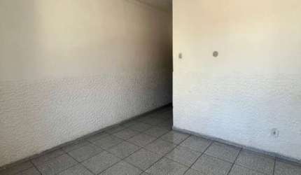 Apartamento com 2 quartos para alugar na Vila Isabel, Rio de Janeiro , 50 m2 por R$ 850