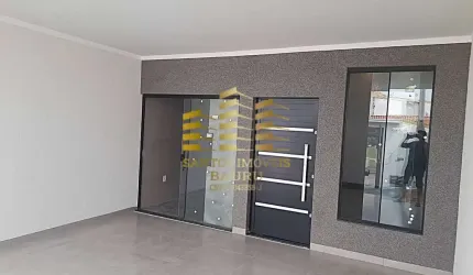Excelente Residência com 3 Dormitórios sendo um suíte - Vila Souto - Bauru.