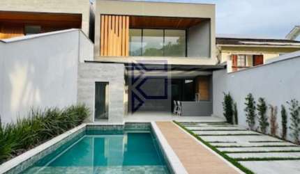 Casa de luxo em condomínio na Barra da Tijuca, Primeira Locação - 3 quartos, 3 suítes, 3 salas, 6 banheiros, 2 vagas de garagem, 480 m²,